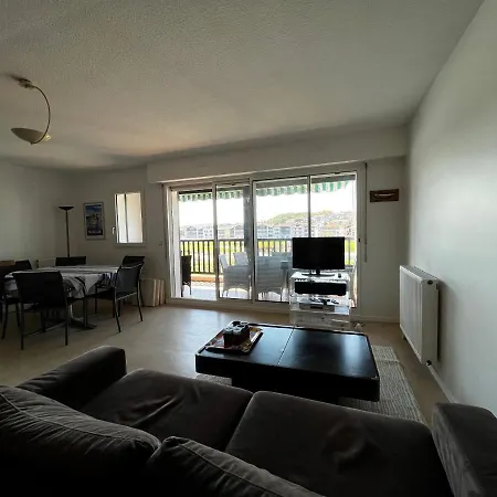 Lumineux Avec Terrasse, Vue Sur La Nivelle Et Proche Du Centre De Socoa. - Fr-1-239-754 * Ciboure